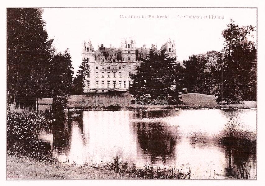 Challain_Chateau-etang.jpg